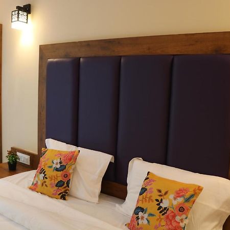 Hotel Centro Калангут Екстер'єр фото