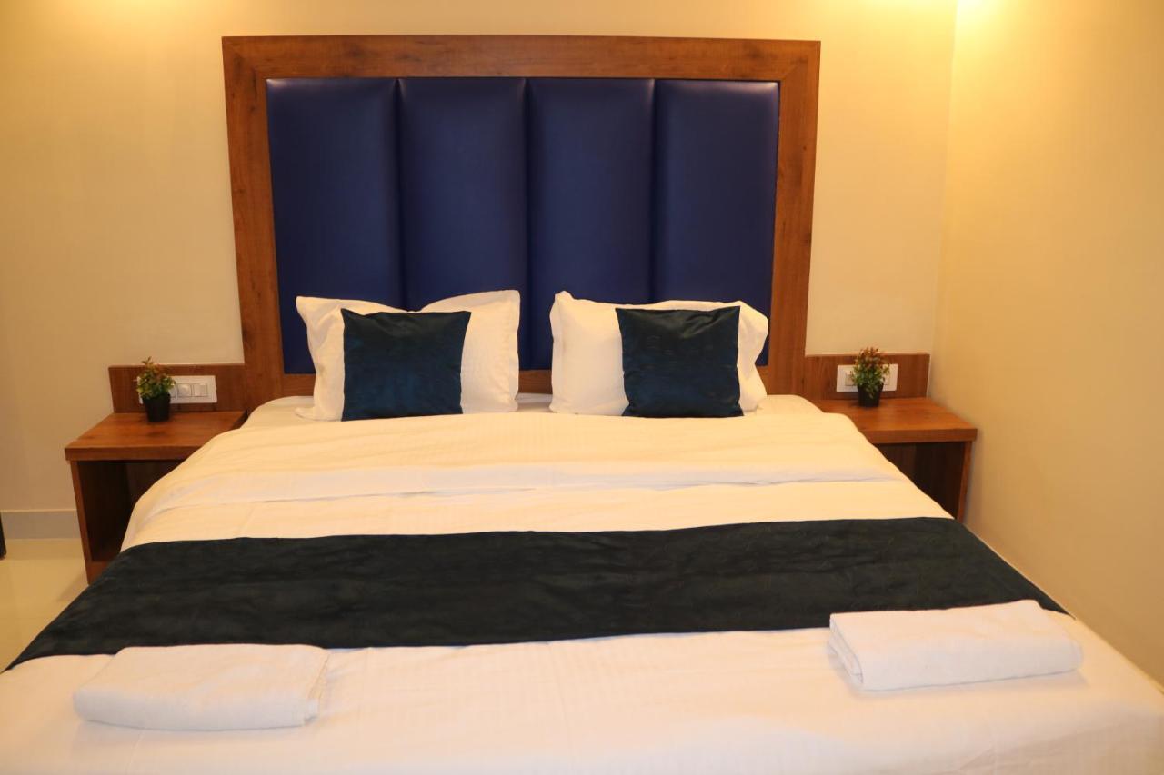 Hotel Centro Калангут Екстер'єр фото